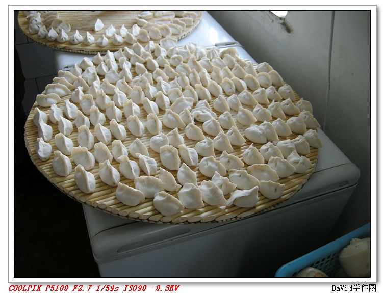 东营_义工过小年-河口街道敬老院包饺子活动