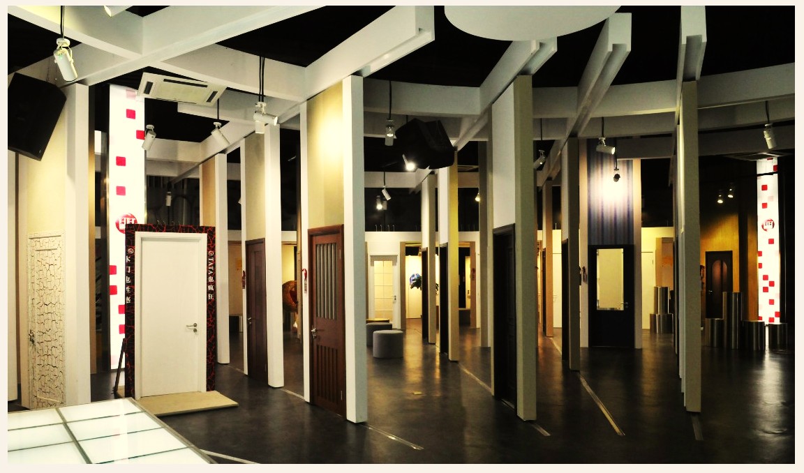 带你参观亚洲最大的木门展厅---tata木门博物馆