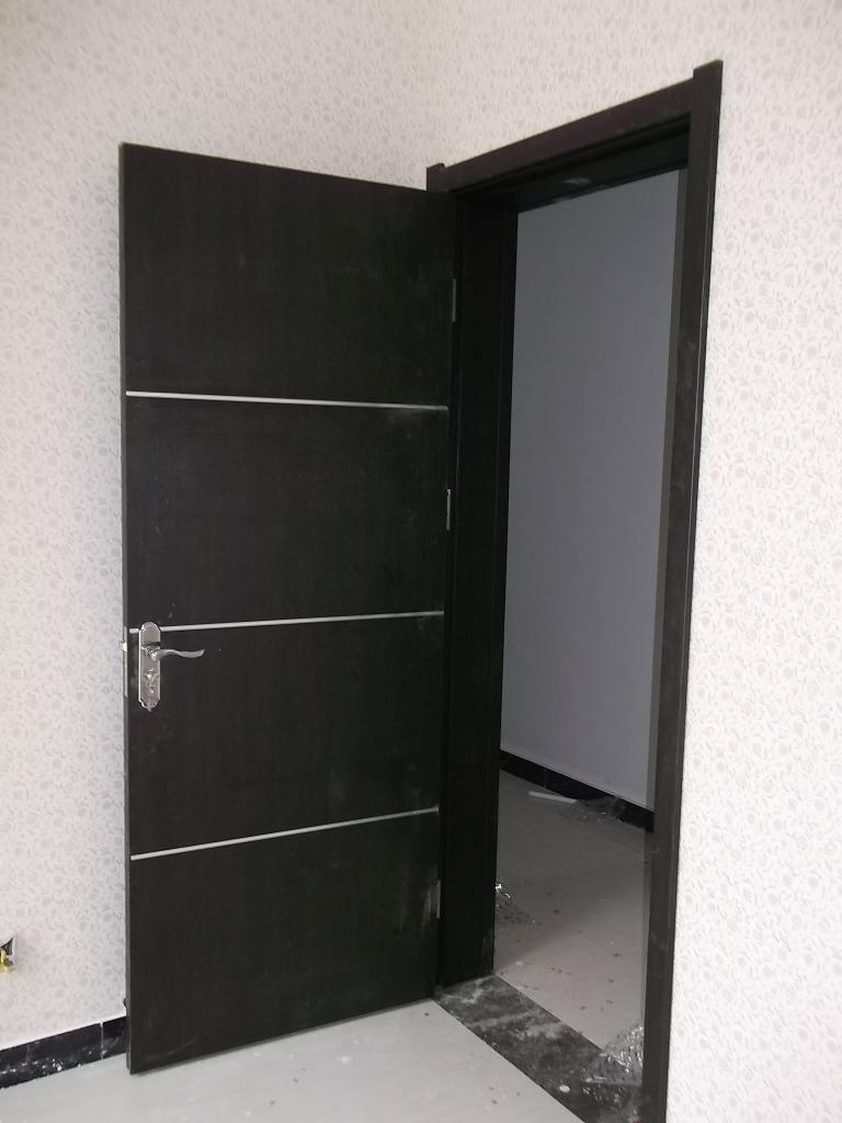 欧派木门安装写真