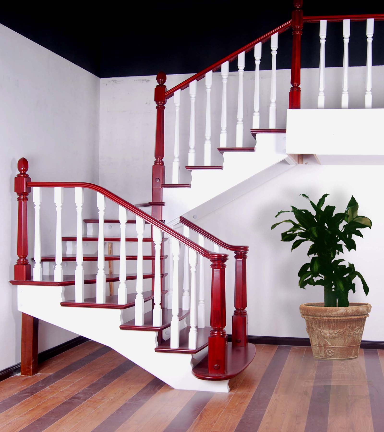 安居乐业平步青云安步楼梯为您打造时尚家居楼梯