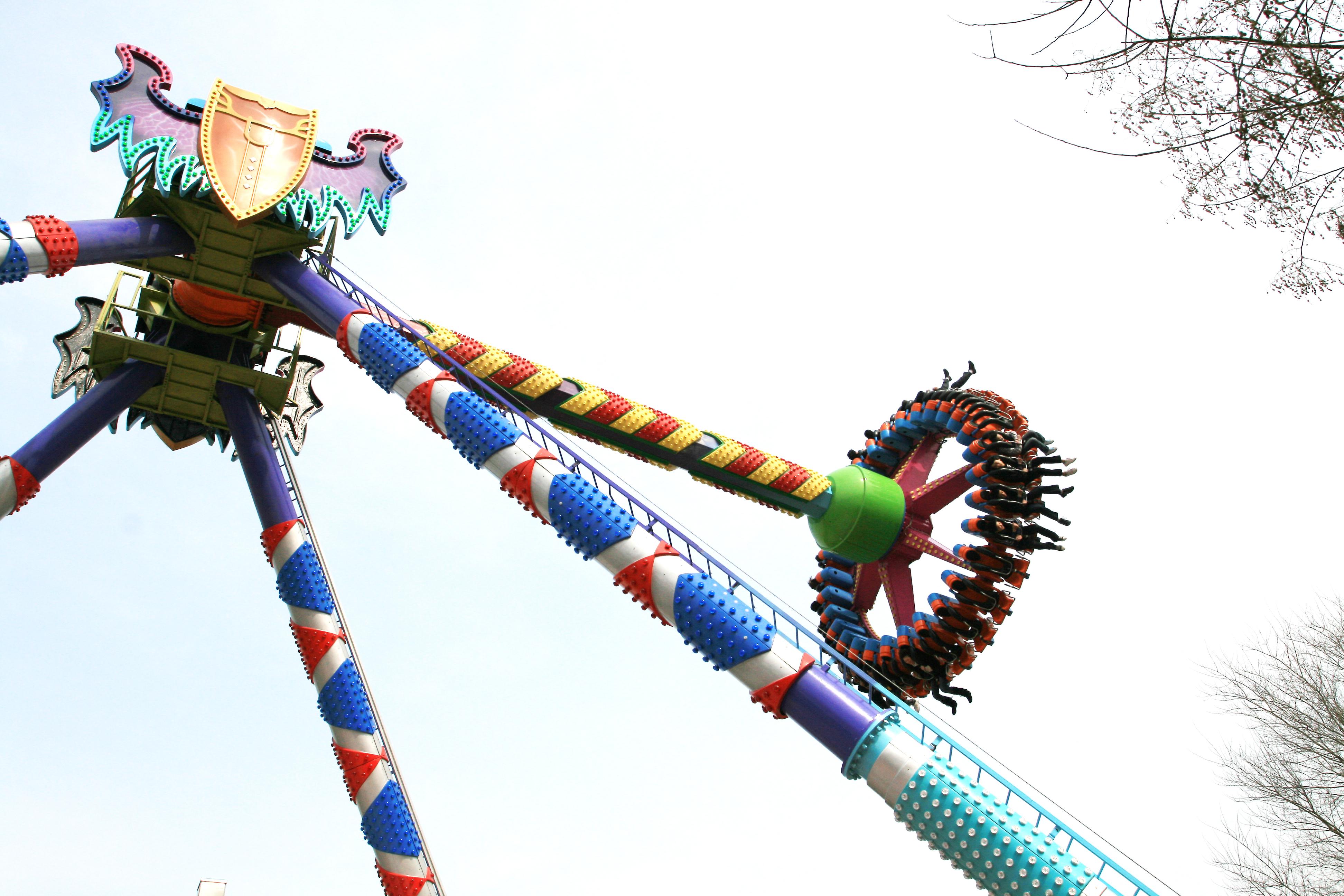 水上皇宫冰爽狂欢就在富华游乐园