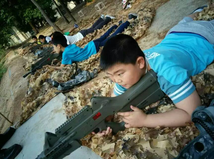 急求:那个烟台疗养院军事夏令营的联系方式