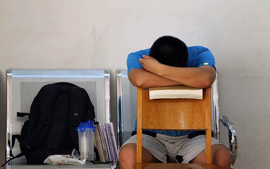 转自网易:985、211大学生为何愤懑?对阶层固